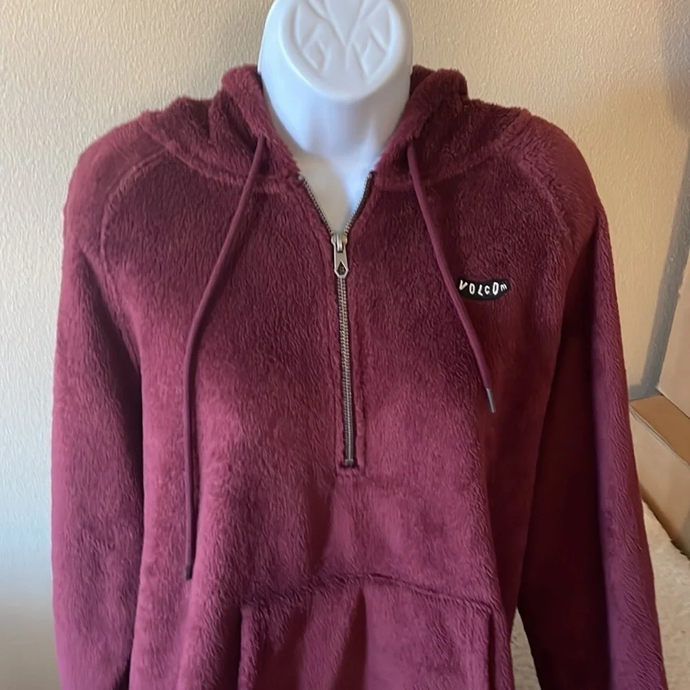 Volcom 1/4 Zip Pullover Size Large